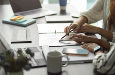 10 good reasons to use professional bookkeeping services