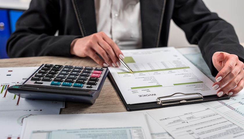 What is remote bookkeeping – and how can it help your business?